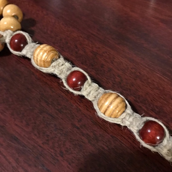 HANDMADE 100% HEMP/WOOD DAISY CHOKER - Picture 15 of 15
